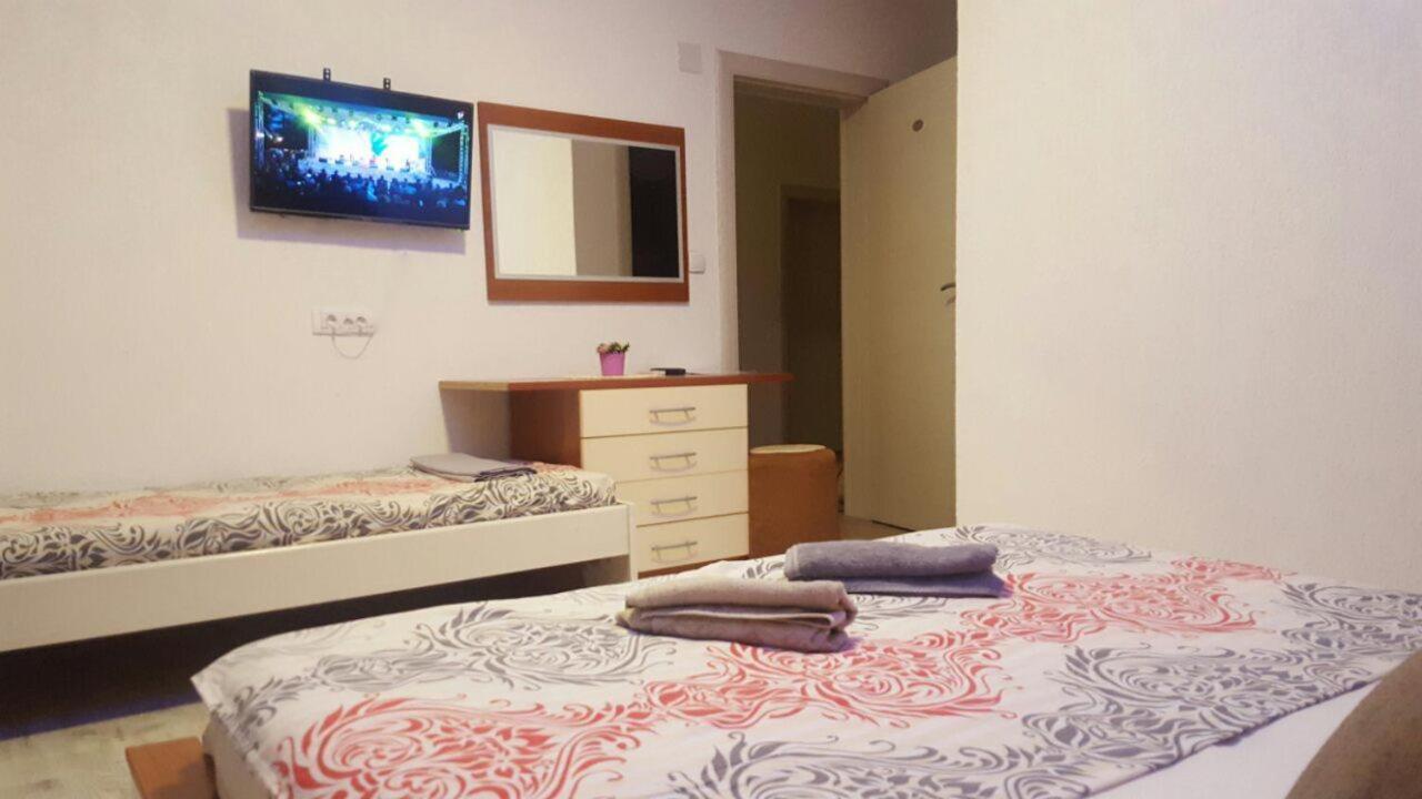 Apartments Ardoni Улцин Екстериор снимка