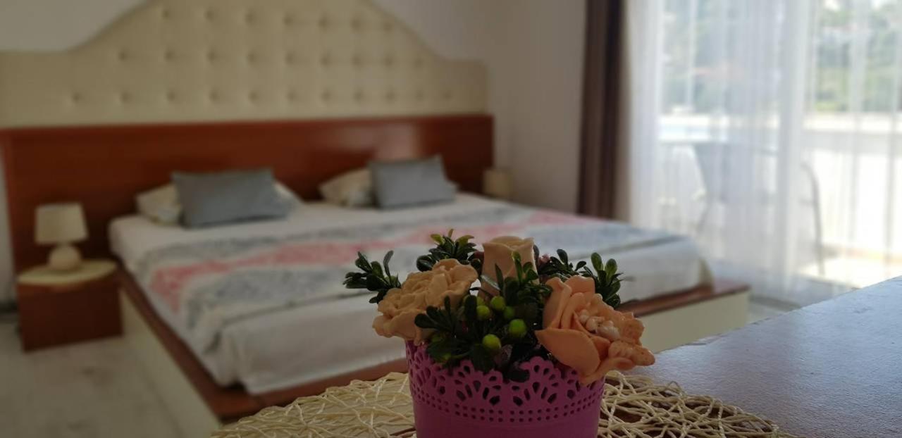Apartments Ardoni Улцин Екстериор снимка