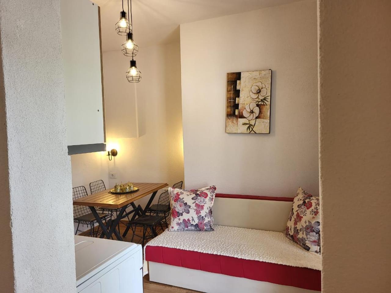 Apartments Ardoni Улцин Екстериор снимка