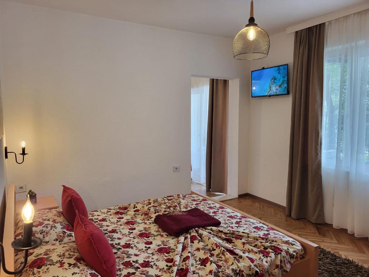 Apartments Ardoni Улцин Екстериор снимка