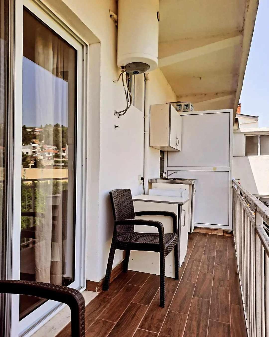 Apartments Ardoni Улцин Екстериор снимка